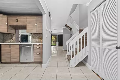 4902 NW 82nd Ave, Unit #2001, Fort Lauderdale, FL 33351 - Photo 5