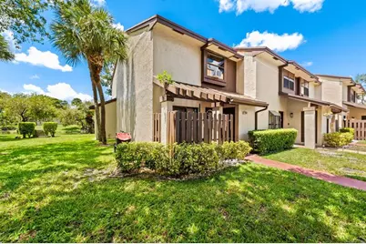 4902 NW 82nd Ave, Unit #2001, Fort Lauderdale, FL 33351 - Photo 3