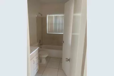 5409 NW 27th St, Lauderhill, FL 33313 - Photo 11