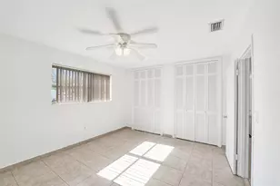 8211 NW 10th St, Pembroke Pines, FL 33024 - Photo 17