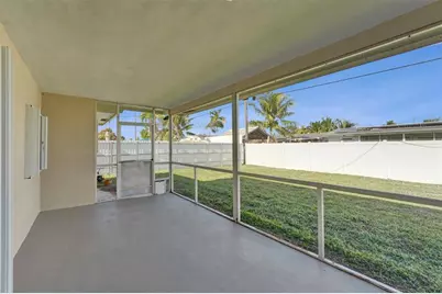 8211 NW 10th St, Pembroke Pines, FL 33024 - Photo 29