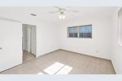 8211 NW 10th St, Pembroke Pines, FL 33024 - Photo 19
