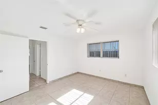 8211 NW 10th St, Pembroke Pines, FL 33024 - Photo 19