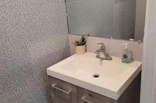 8121 San Carlos Cir, Tamarac, FL 33321 - Photo 19