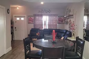 8121 San Carlos Cir, Tamarac, FL 33321 - Photo 7