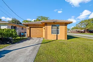 5201 SW 22nd St, West Park, FL 33023 - Photo 23