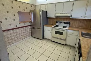 10442 Sunrise Lakes Blvd, Sunrise, FL 33322 - Photo 5