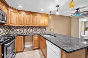 8377 Boca Rio Dr, Boca Raton, FL 33433 - Photo 7