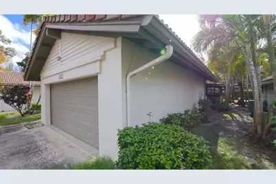 5616  Hammock Ln, Unit #114, Lauderhill, FL 33319 - Photo 3