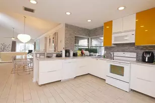 5616 Hammock Ln, Lauderhill, FL 33319 - Photo 11