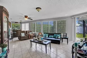 9516 NW 80th Ct, Tamarac, FL 33321 - Photo 9