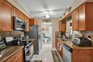 9516 NW 80th Ct, Tamarac, FL 33321 - Photo 5