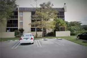 8433 Forest Hills Dr, Coral Springs, FL 33065 - Photo 11