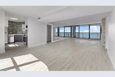 136  Lakeshore Dr, Unit #T10, North Palm Beach, FL 33408 - Photo 9