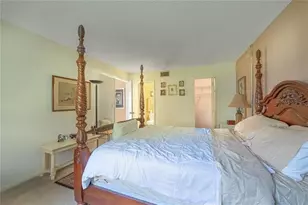 8305 NW 61st St, Tamarac, FL 33321 - Photo 9