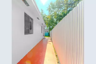 5738  Fletcher St, Hollywood, FL 33023 - Photo 23