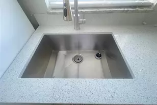 8010 SW 7th St, North Lauderdale, FL 33068 - Photo 5