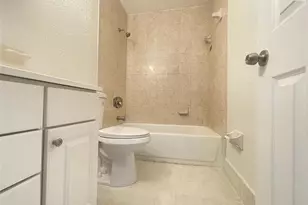 8010 SW 7th St, North Lauderdale, FL 33068 - Photo 27