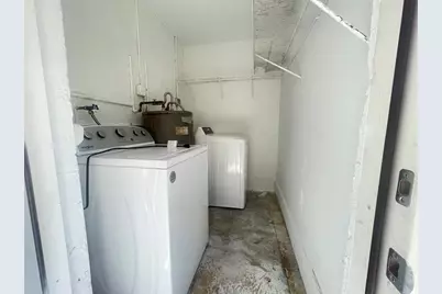 8010 SW 7th St, North Lauderdale, FL 33068 - Photo 21