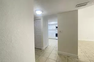 8010 SW 7th St, North Lauderdale, FL 33068 - Photo 7