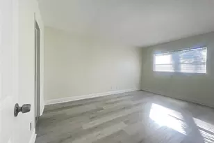 8010 SW 7th St, North Lauderdale, FL 33068 - Photo 33