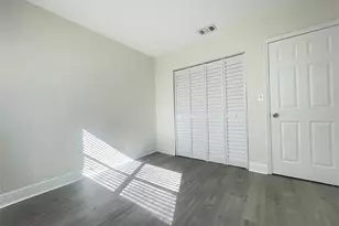 8010 SW 7th St, North Lauderdale, FL 33068 - Photo 25