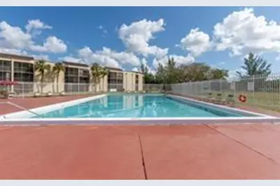 3252  Foxcroft Rd, Unit #101, Miramar, FL 33025 - Photo 1