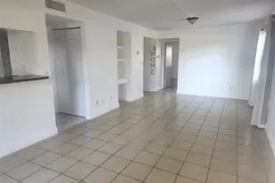 3252 Foxcroft Rd, Miramar, FL 33025 - Photo 9