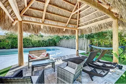 10 S Swinton Cir, Delray Beach, FL 33444 - Photo 17