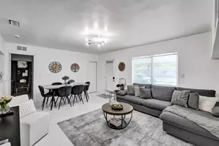 2001 Washington St, Hollywood, FL 33020 - Photo 13