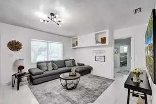 2001 Washington St, Hollywood, FL 33020 - Photo 11