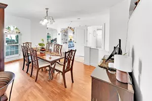 6944 NW Daffodil Ln, Port Saint Lucie, FL 34983 - Photo 11