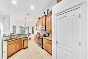 6944 NW Daffodil Ln, Port Saint Lucie, FL 34983 - Photo 19