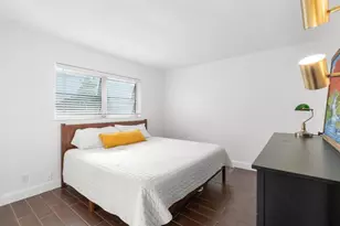 1900 NE 8th Ct, Fort Lauderdale, FL 33304 - Photo 13