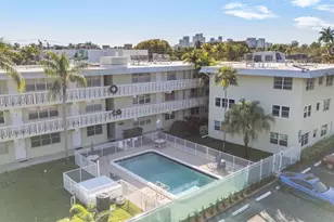 1900 NE 8th Ct, Fort Lauderdale, FL 33304 - Photo 1