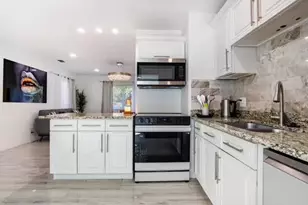 408 NE 26th Dr, Wilton Manors, FL 33334 - Photo 9