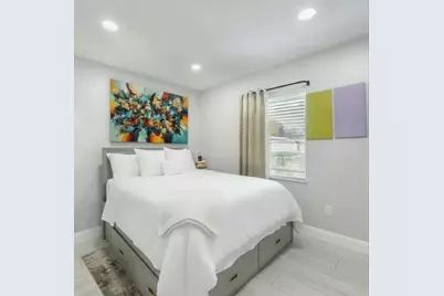 408 NE 26th Dr, Wilton Manors, FL 33334 - Photo 19