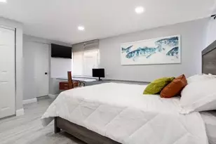 408 NE 26th Dr, Wilton Manors, FL 33334 - Photo 23