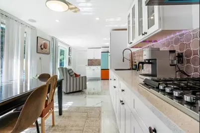 408 NE 26th Dr, Wilton Manors, FL 33334 - Photo 17