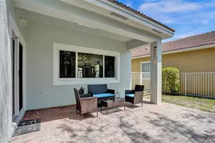 12652 NW 6th Ct, Coral Springs, FL 33071 - Photo 5