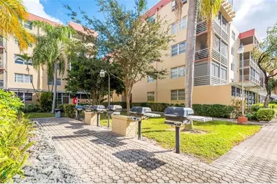 403 NW 68th Ave, Unit #519, Plantation, FL 33317 - Photo 31