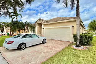 13385 SW 24th St, Miramar, FL 33027 - Photo 3