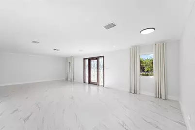 2443 NE 26th St, Lighthouse Point, FL 33064 - Photo 9