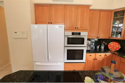 8075  Kiawah Trce, Port Saint Lucie, FL 34986 - Photo 17