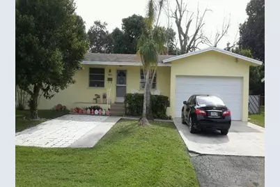 812 SW 14th Ct, Fort Lauderdale, FL 33315 - Photo 1