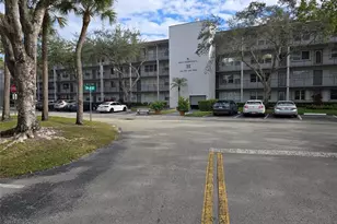 251 SW 132nd Way, Pembroke Pines, FL 33027 - Photo 17