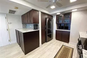 2400 Presidential Way, West Palm Beach, FL 33401 - Photo 5