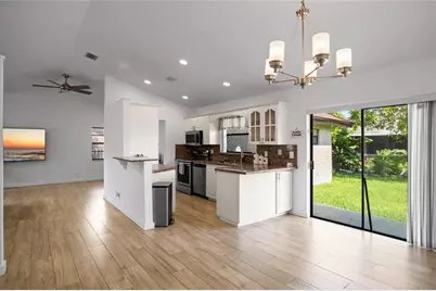 8211 SW 13th Ct, North Lauderdale, FL 33068 - Photo 13