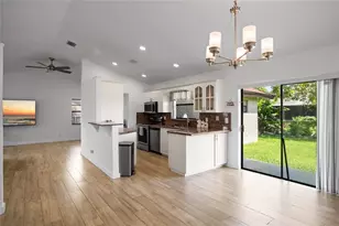 8211 SW 13th Ct, North Lauderdale, FL 33068 - Photo 13