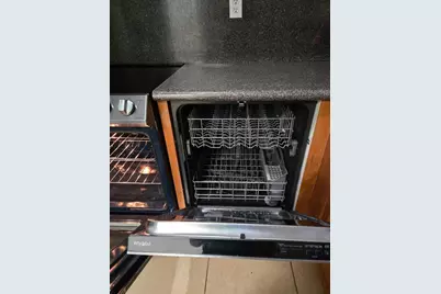 7060 NW 177th St, Unit #103, Hialeah, FL 33015 - Photo 31